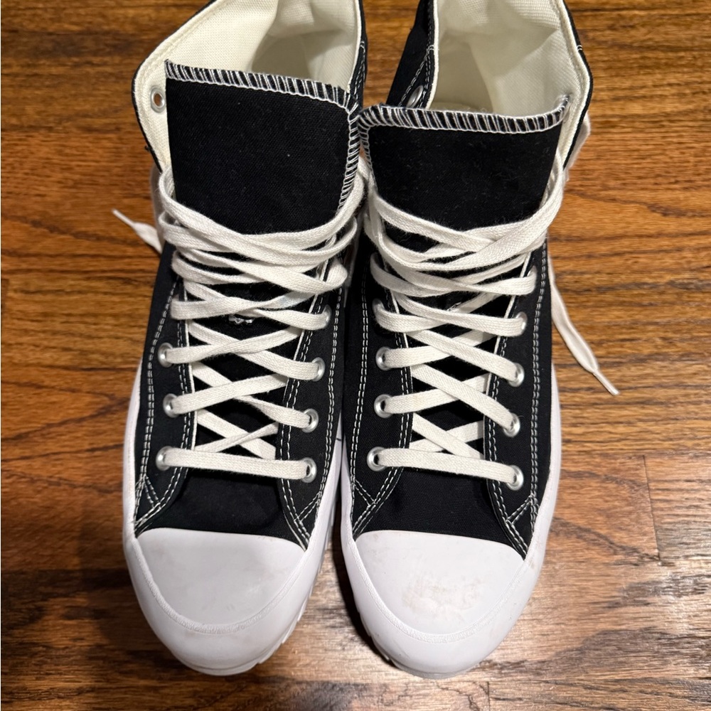 Converse Chuck Taylor All Star Lugged
2.0 Sneakers Size Men's 13.